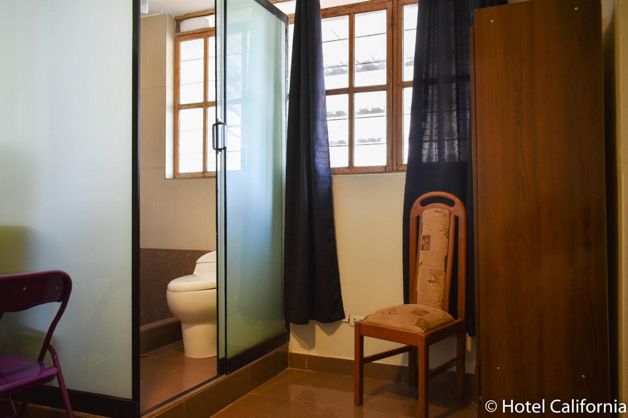 Hotel California Calca Cameră foto