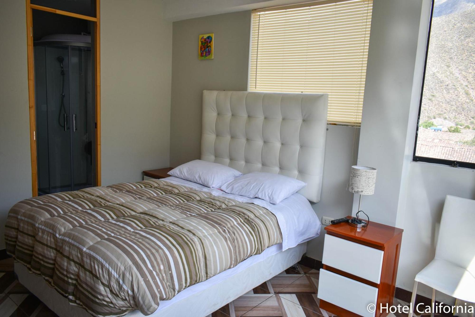 Hotel California Calca Cameră foto
